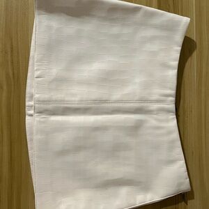 H&M White Croc-Embossed Mini Skirt